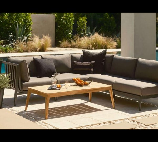 Patio Furniture Tips for More Comfortable Outdoor Living